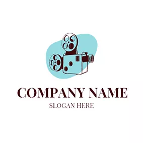 Studio Logo Green and White Projector logo design