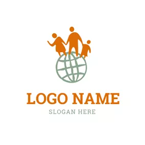 家族のロゴ Green Earth and Abstract Family logo design